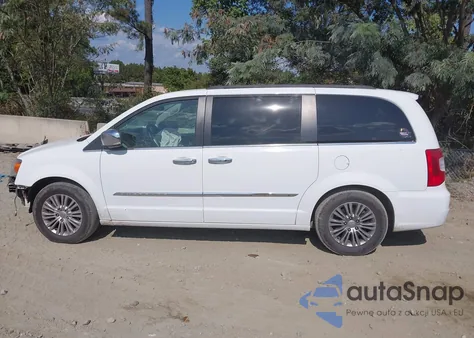 2015 Chrysler Town & Country Touring-L из США, поврежденный, VIN 2C4RC1CG4FR600984